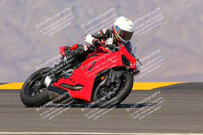 media/Oct-09-2022-SoCal Trackdays (Sun) [[95640aeeb6]]/Turn 9 (1pm)/